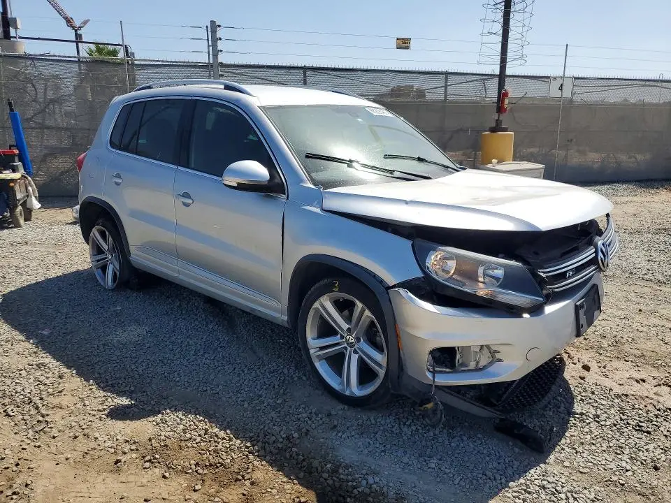 2016 VOLKSWAGEN TIGUAN S  