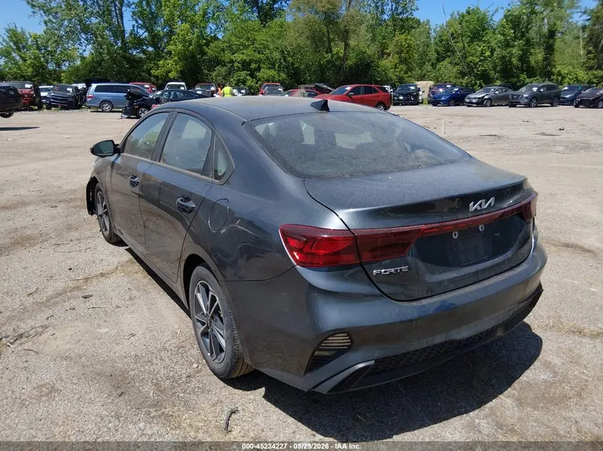2023 KIA FORTE LXS