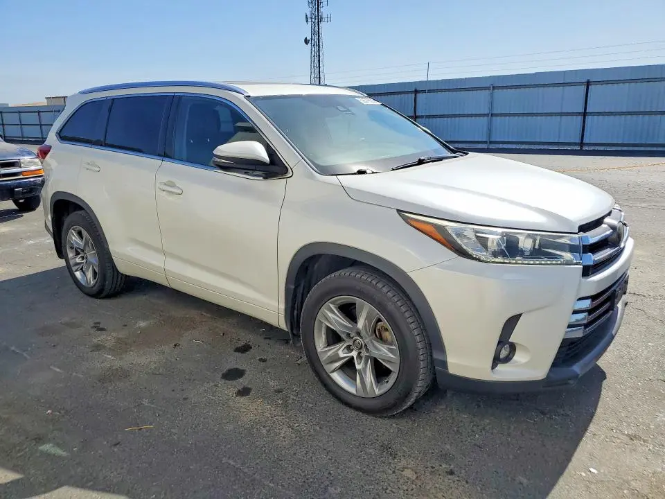 2019 TOYOTA HIGHLANDER LIMITED  