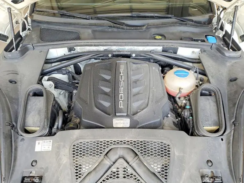 2017 PORSCHE MACAN S  