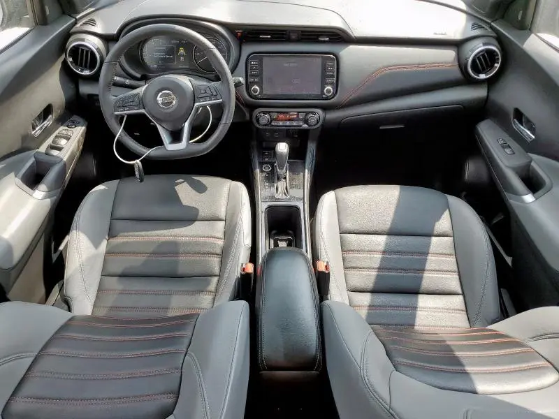 2021 NISSAN KICKS SR  