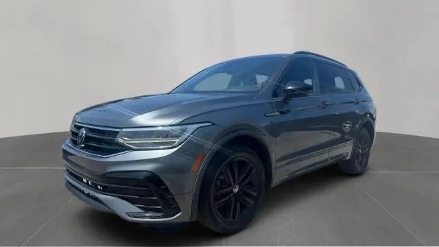2022 VOLKSWAGEN TIGUAN SE R-LINE BLACK  