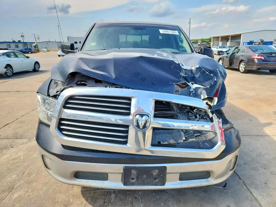 2015 RAM 1500 SLT  