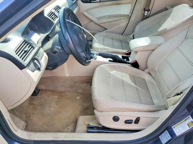 2014 VOLKSWAGEN PASSAT SE  
