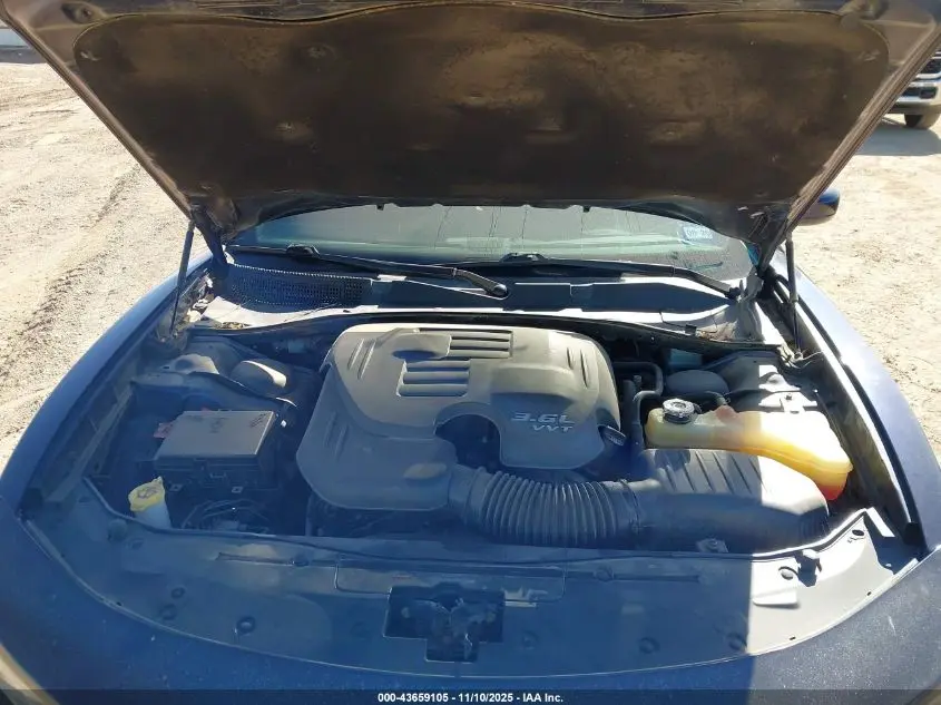 2017 DODGE CHARGER SE RWD