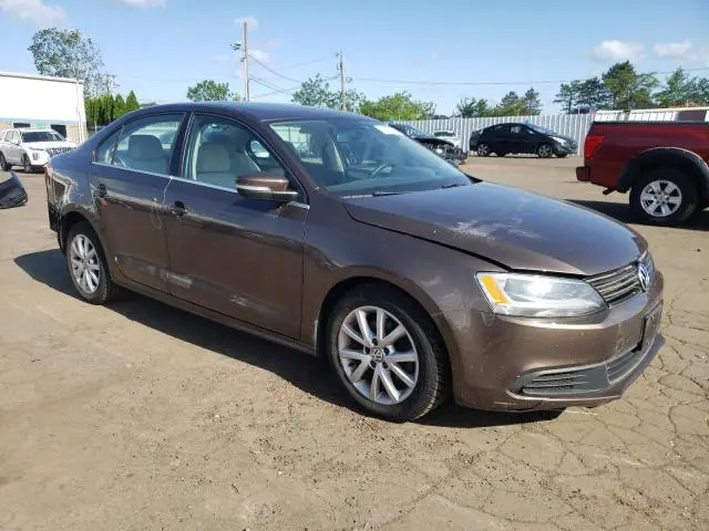 2014 VOLKSWAGEN JETTA SE  