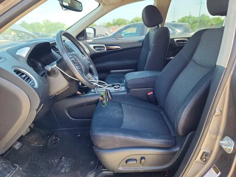 2017 NISSAN PATHFINDER SV  