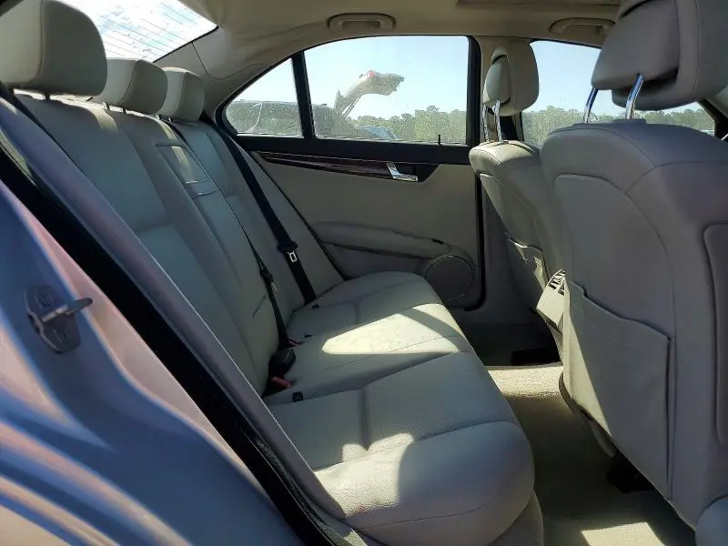 2010 MERCEDES-BENZ C 300  