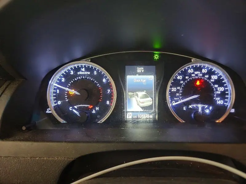 2017 TOYOTA CAMRY XLE  