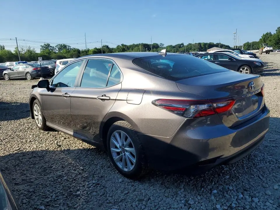 2021 TOYOTA CAMRY LE  