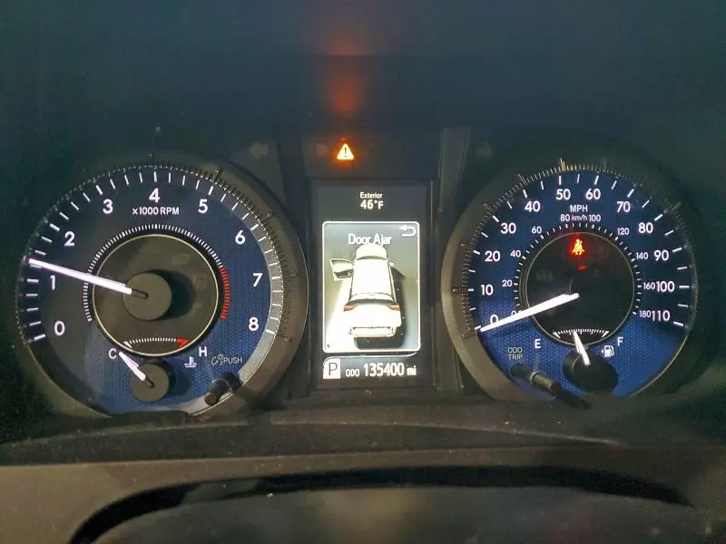 2016 TOYOTA SIENNA XLE  