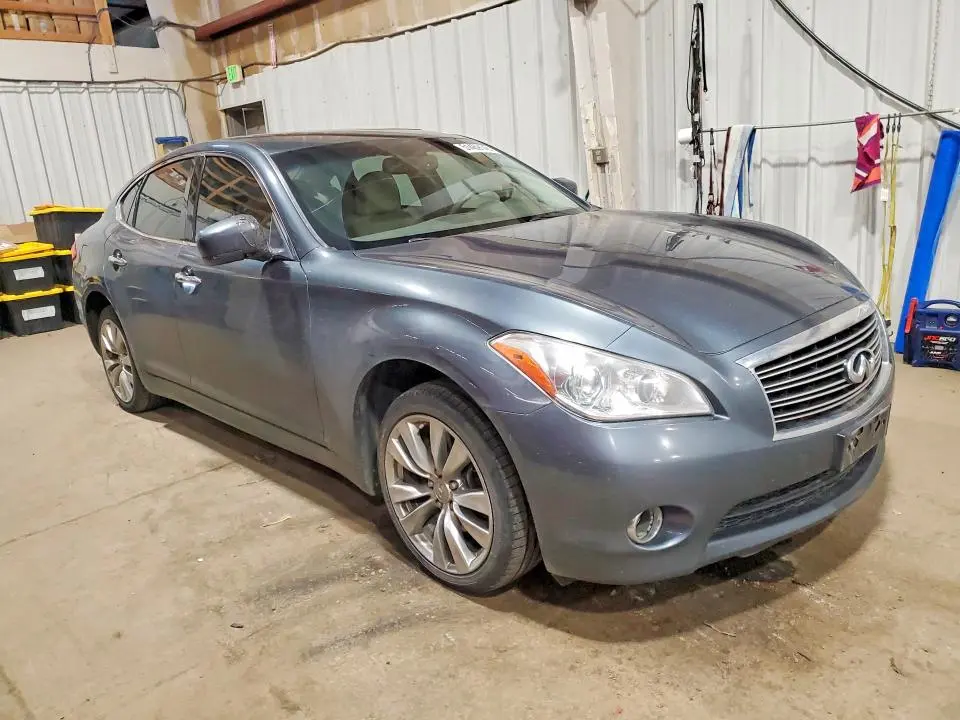 2012 INFINITI M37 X  