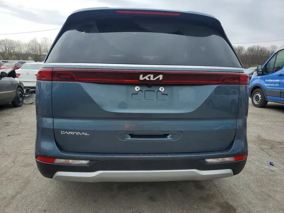 2024 KIA CARNIVAL EX  