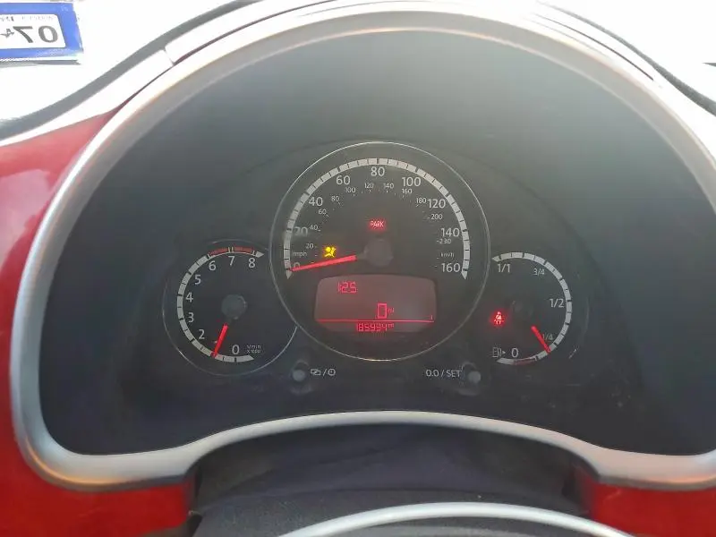 2013 VOLKSWAGEN BEETLE   