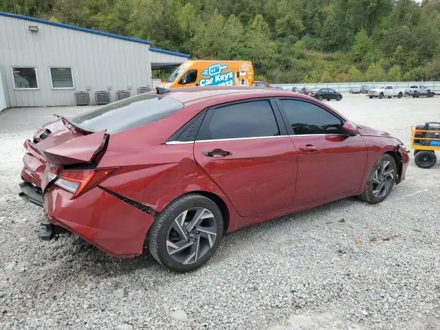 2024 HYUNDAI ELANTRA SEL  