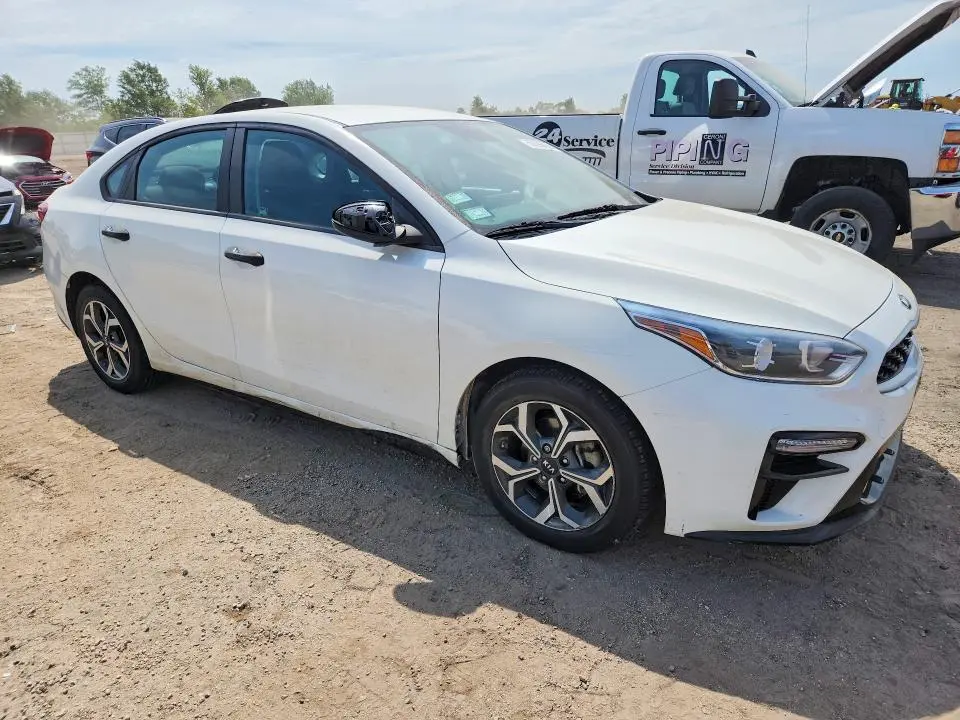 2021 KIA FORTE LXS  