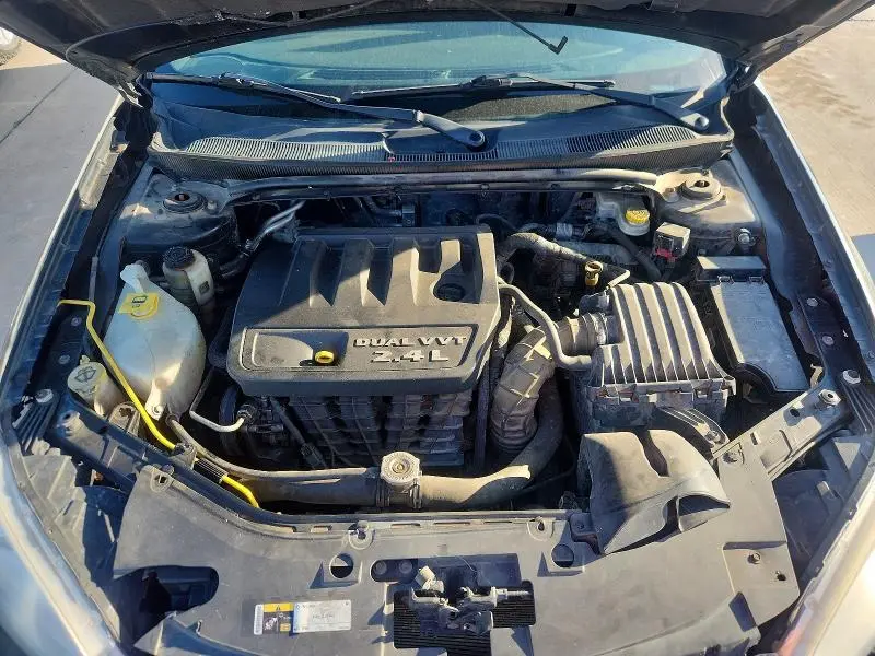 2014 CHRYSLER 200 LX  