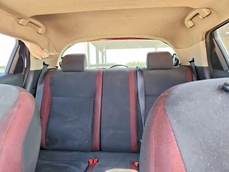 2015 NISSAN JUKE SV  