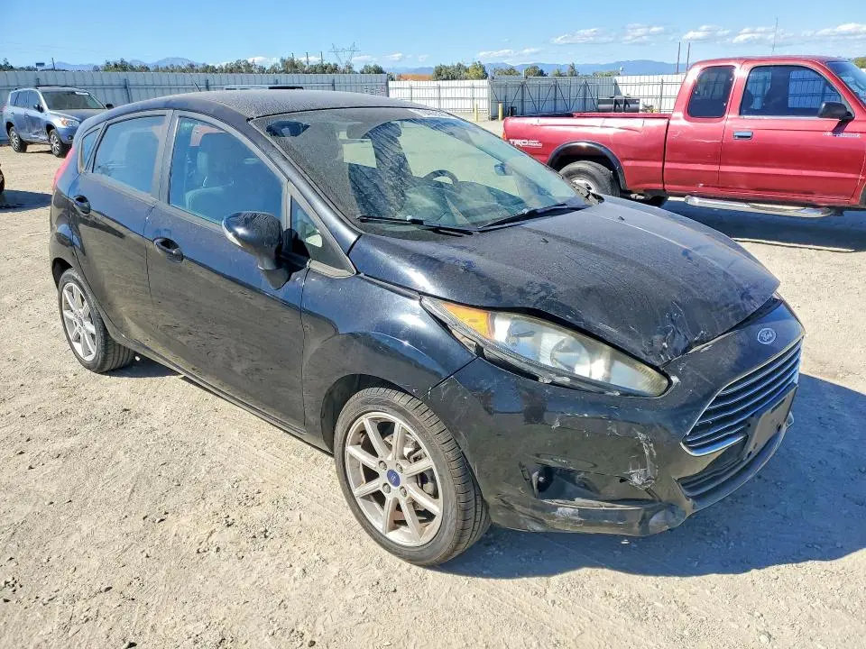 2016 FORD FIESTA SE  