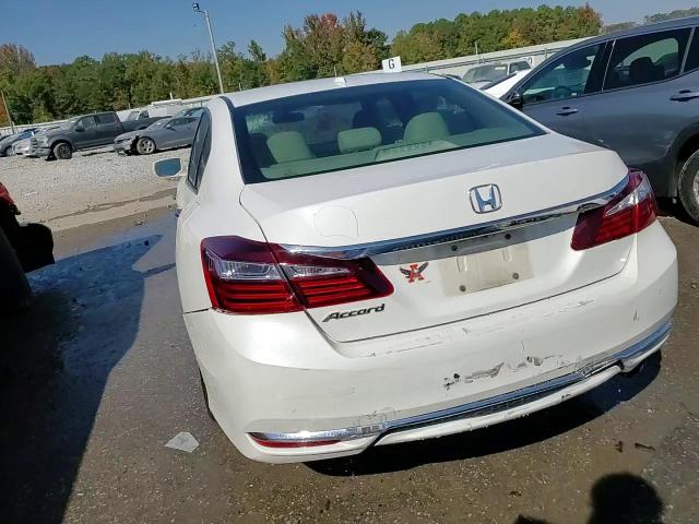 2017 HONDA ACCORD EX