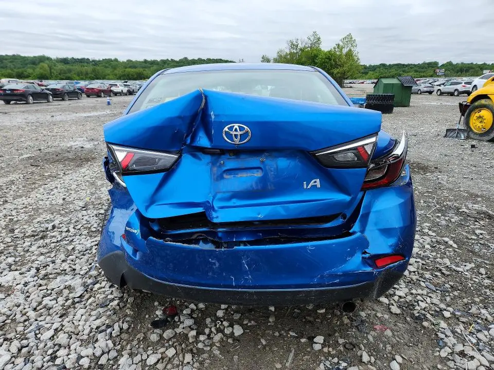 2017 TOYOTA YARIS IA BASE  