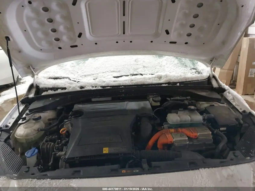 2020 HYUNDAI IONIQ HYBRID BLUE