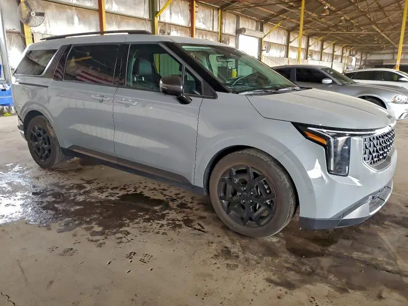 2025 KIA CARNIVAL SX  