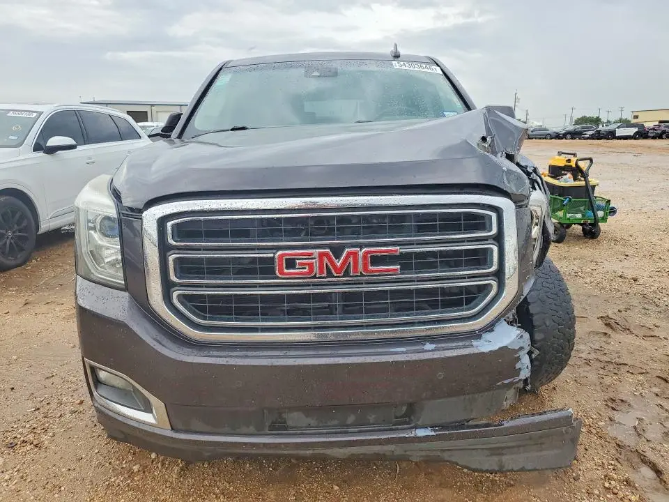 2017 GMC YUKON XL K1500 SLT  