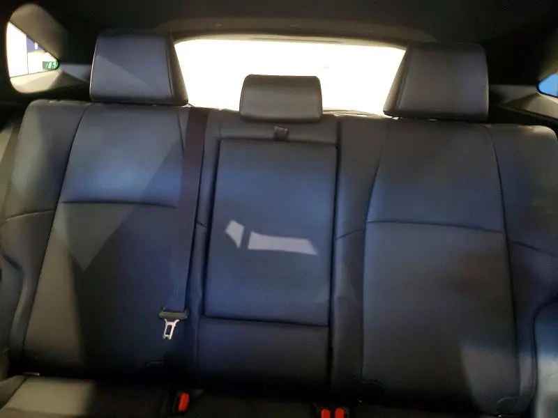 2022 TOYOTA VENZA XLE  