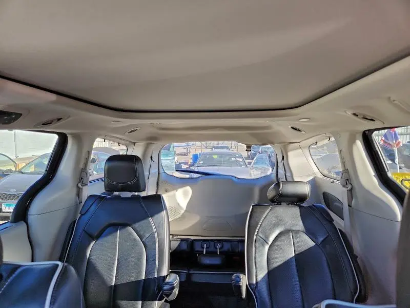 2023 CHRYSLER PACIFICA LIMITED  