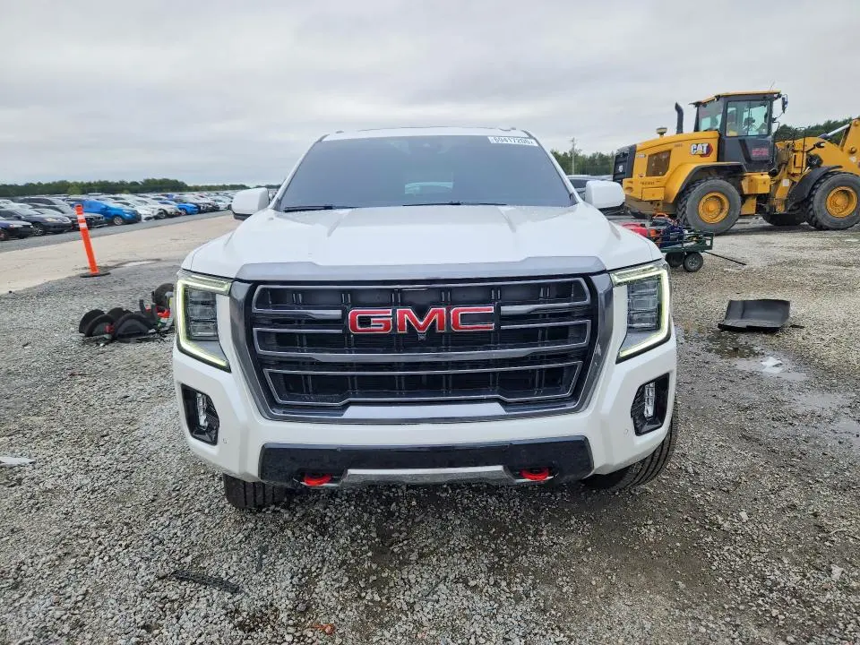 2023 GMC YUKON XL K1500 AT4  