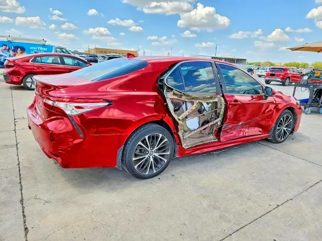 2019 TOYOTA CAMRY SE  