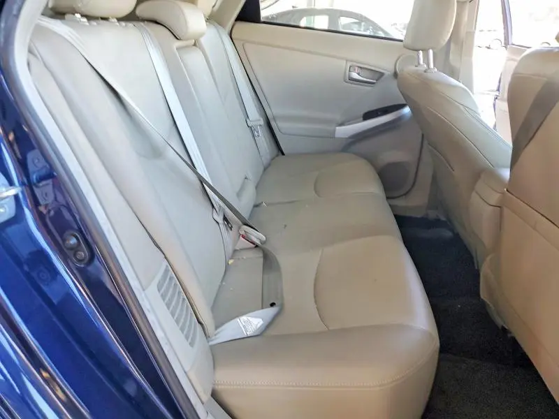 2015 TOYOTA PRIUS FOUR  