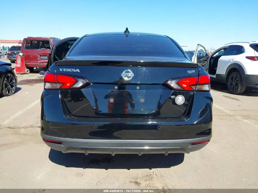 2021 NISSAN VERSA SR XTRONIC CVT