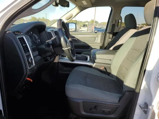 2016 RAM 1500 SLT