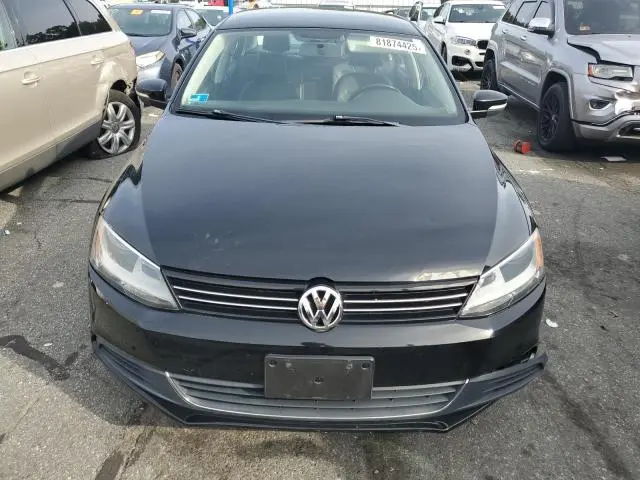 2013 VOLKSWAGEN JETTA SE  