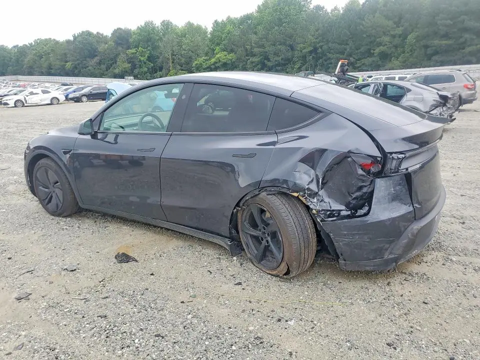2026 TESLA MODEL Y   