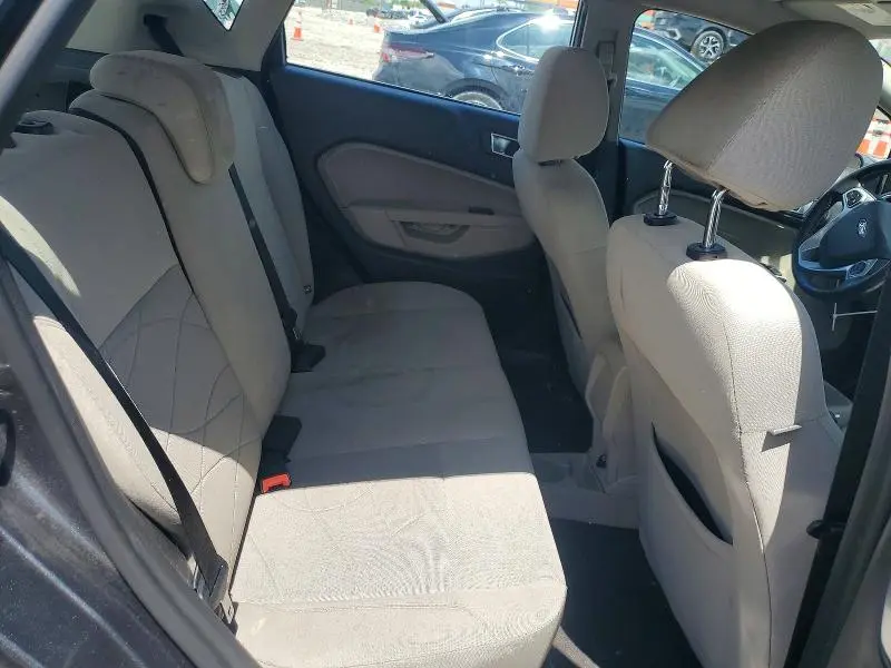 2015 FORD FIESTA SE  