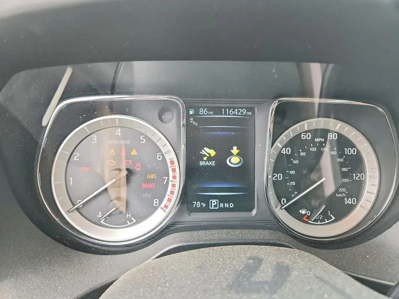 2017 NISSAN TITAN SL  
