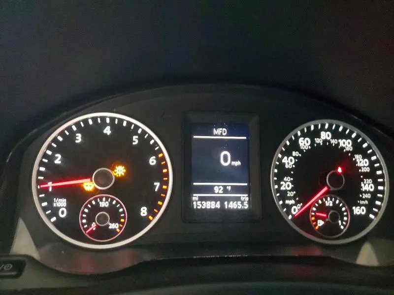2016 VOLKSWAGEN TIGUAN S  