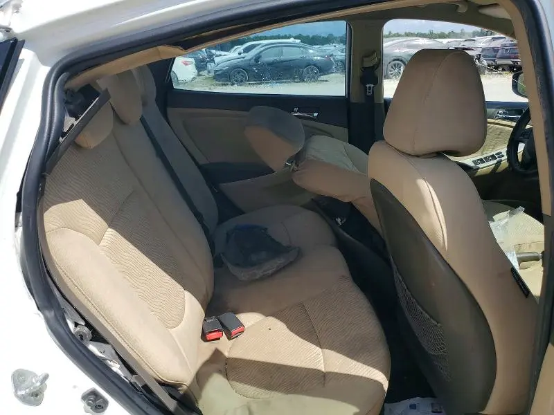 2013 HYUNDAI ACCENT GLS  