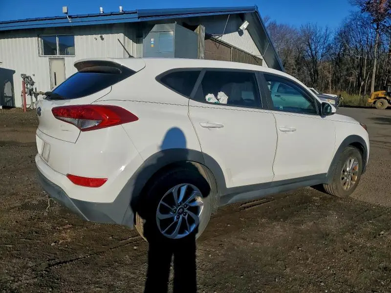 2018 HYUNDAI TUCSON SE  