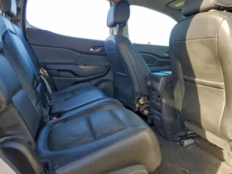 2018 GMC ACADIA SLT-1  