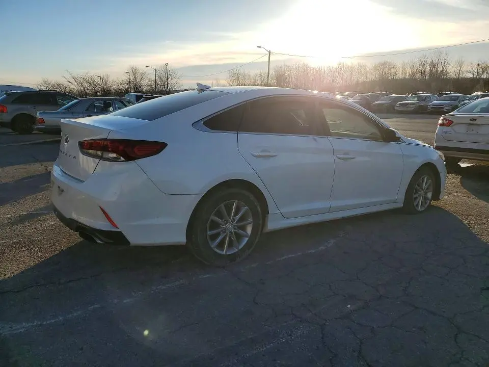 2019 HYUNDAI SONATA SE  