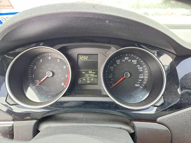 2015 VOLKSWAGEN JETTA SE  