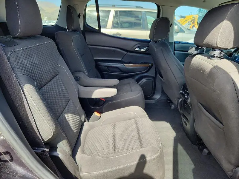 2017 GMC ACADIA SLE  