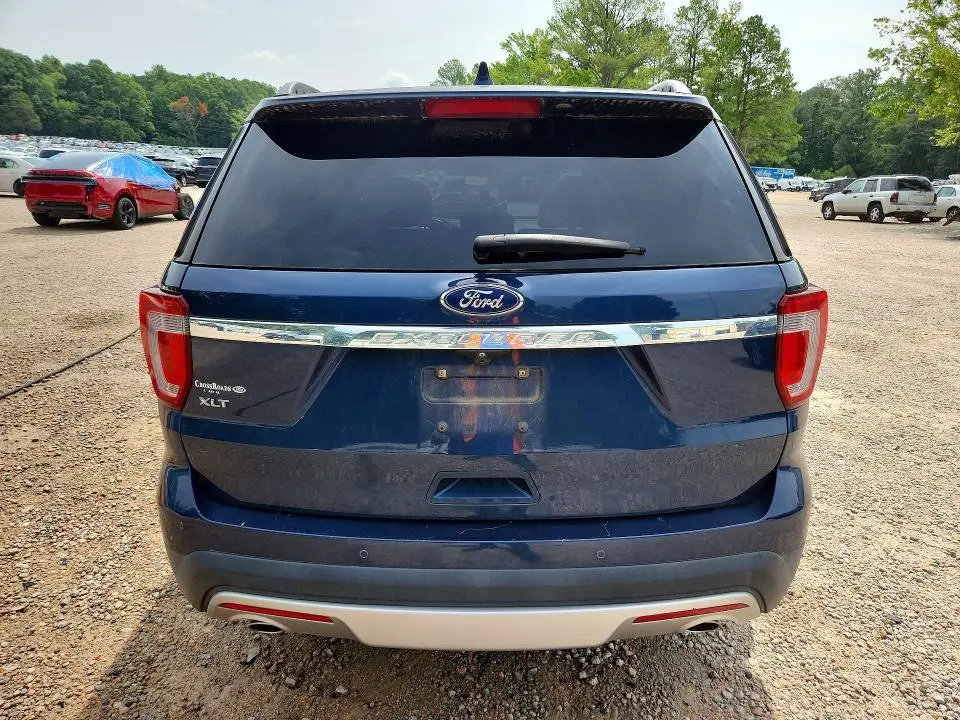 2017 FORD EXPLORER XLT  