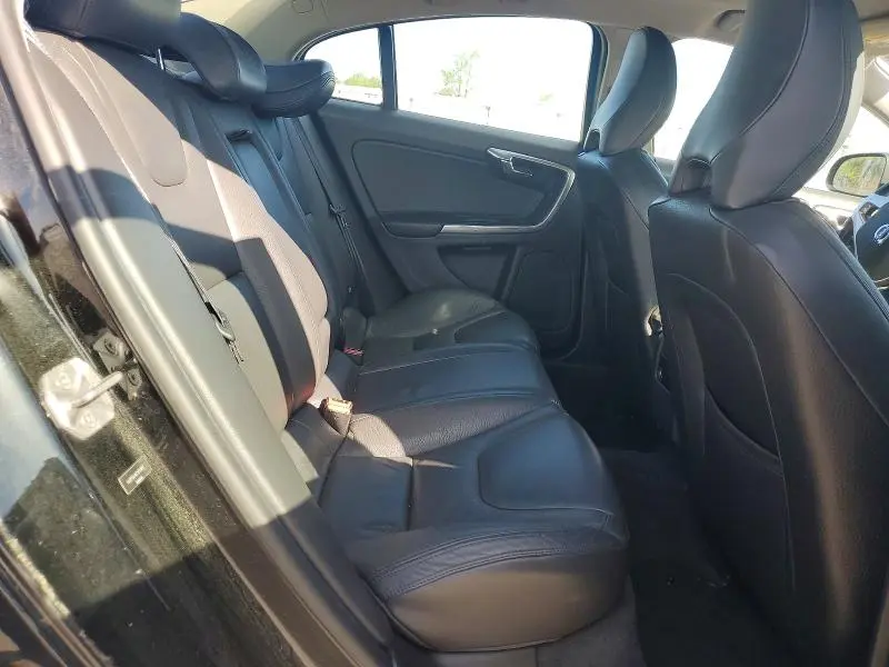 2014 VOLVO S60 T5  