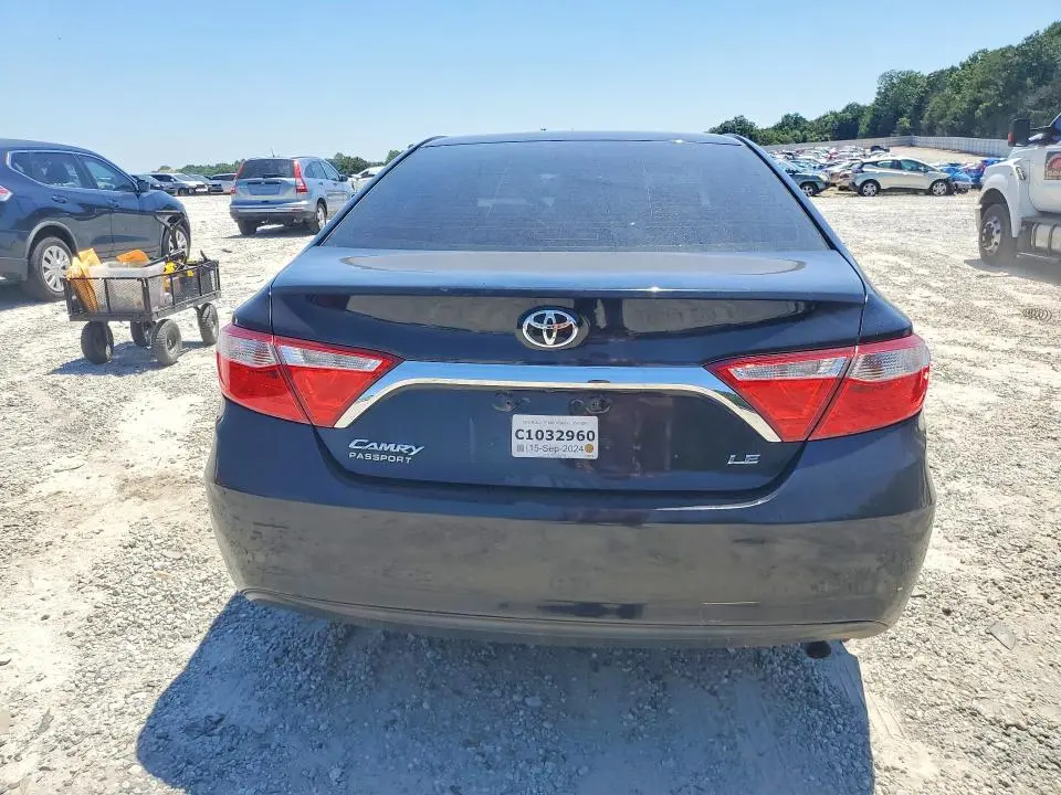 2016 TOYOTA CAMRY LE  