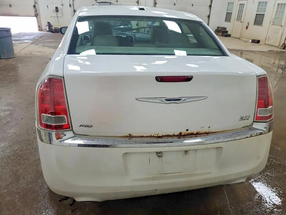 2013 CHRYSLER 300   